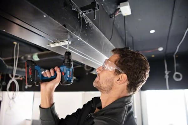 Bosch GSB 18 V-55 Professional - Hammerbor/driver - trådløs - 2 hastigheter 13 mm - 55 N·m - 2 batterier - 18 V