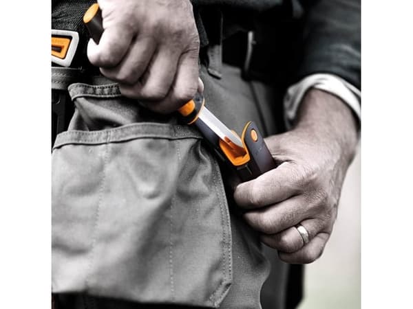 Fiskars 1023618, 40 mm, 215 mm