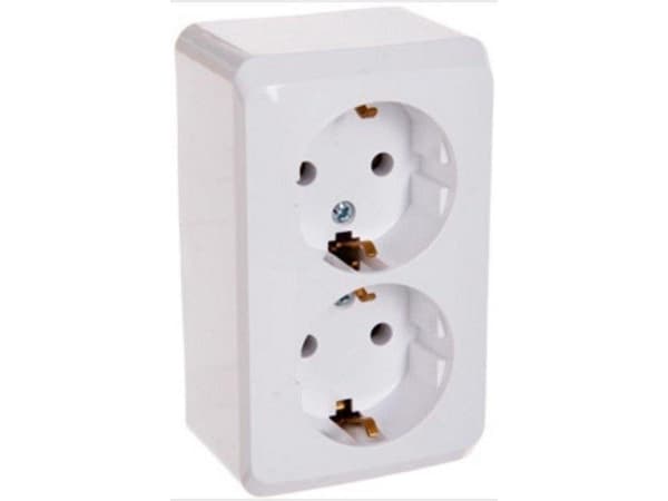 Prima SCHUKO kaksoispistorasia valkoinen prima WDE001048
