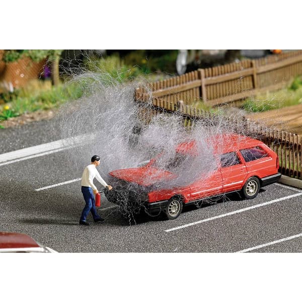 Busch 7881 H0 Byggmodell Bil Volkswagen Passat motorbrand med figur