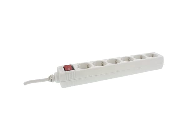 InLine 16465T, 5 m, Vinklad, 1,5 mm ², Svart, Plast, 6 AC-utgångar