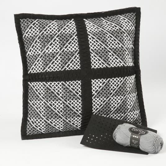 Filt med hål - 20x20 cm - 12 mixade ark