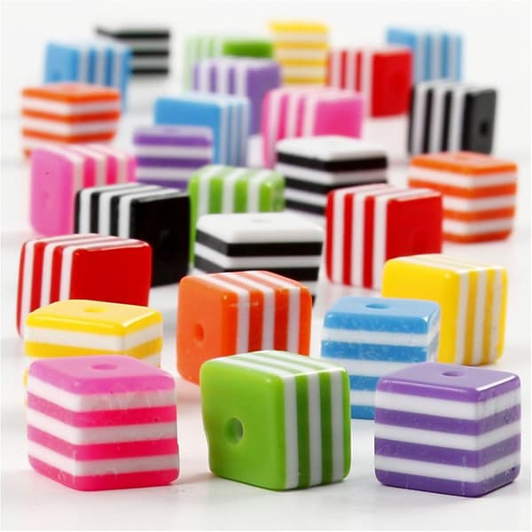 Resin Pärlor Fyrkantig Design - 8x8 mm - 500 gram
