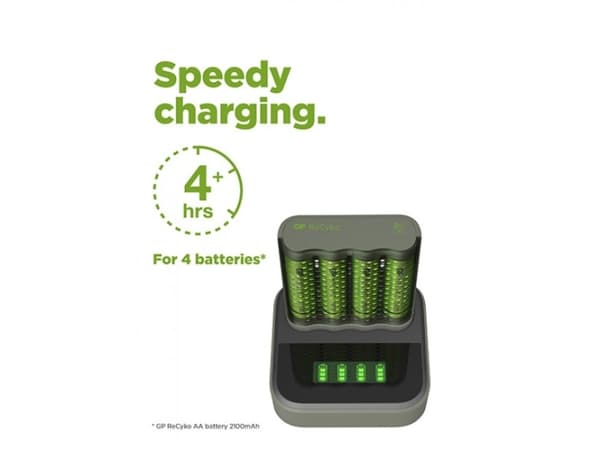 GP Batteries ReCyko M451, Nikkelimetallihybridi (NiMH), AA, AAA, 4 kpl, Sisältää paristot