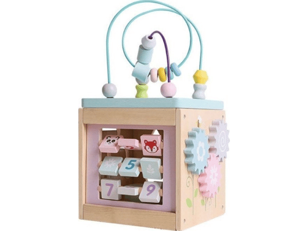 iWood A fun center mixed with Pastel Cube