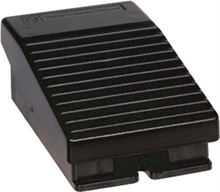 APC XPEA110, Sort, IP43, 9,4 mm, 18,9 mm, 12,5 mm, 334 g