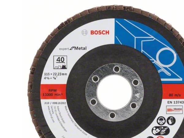 Bosch 2 608 606 752. Typ: Reinigungsscheibe, Mittentyp: Flache Mitte, Für Materialien geeignet: Metall. Menge pro Packung: 1 Stück(e) (2608606752)