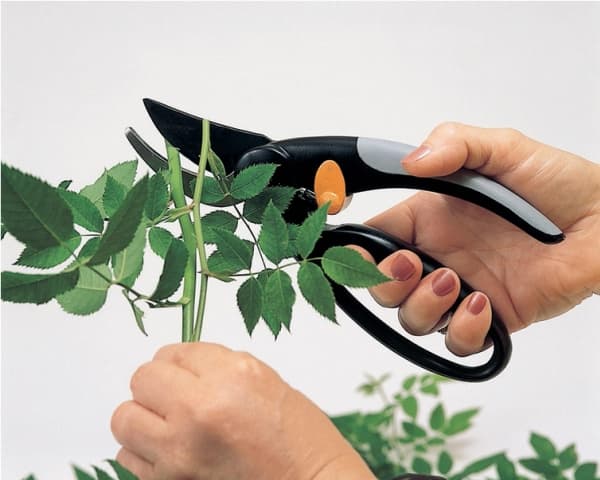 Fiskars 111440, Ohisyöttö, Musta, 201 mm, 150 g, 1 kpl