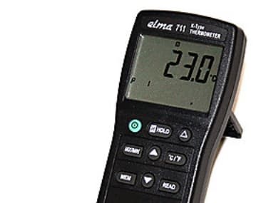 ELMA INSTRUMENTS Digitaalinen termometri 711 lämpötilojen mittaamiseen teollisuudessa.