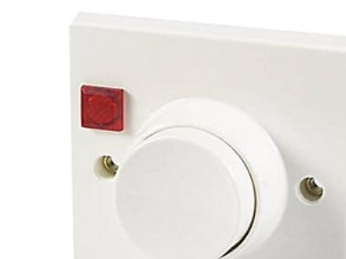 ACELSHOP Kolumbianvalkoinen LED-valo, ABS, 1NO 10A, jännite 230VAC, asetus max. 8min., asennetaan jalustaan 290G