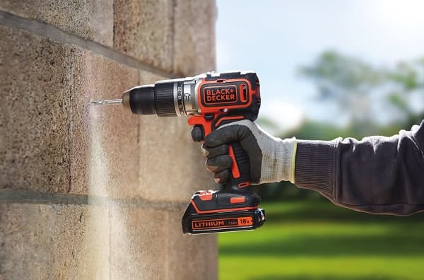 BLACK+DECKER BL188KB - Hammerbor - trådløs - 2 hastigheter - one-piece - 52 N·m - 2 batterier - 18 V