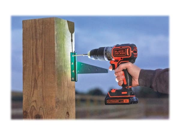 BLACK+DECKER - Hammerbor - trådløs - 2 hastigheter 13 mm - 52 N·m - 18 V