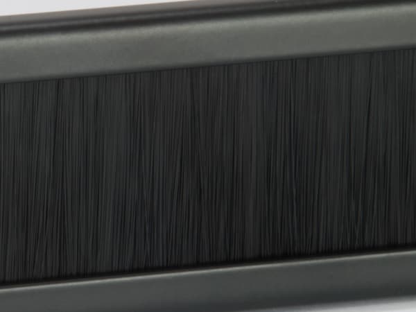 Equip 327413, Børstepanel, Sort, 1U, CE, 48,3 cm (19"), 482,6 mm