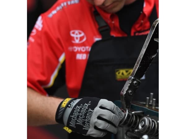 Mechanix Wear Gloves Mechanix Specialty Hi-Dexterity 0,5 XXL størrelse. 0,5 mm tykk håndflate. Borrelås, syntetisk lær, TrekDry®, Lycra