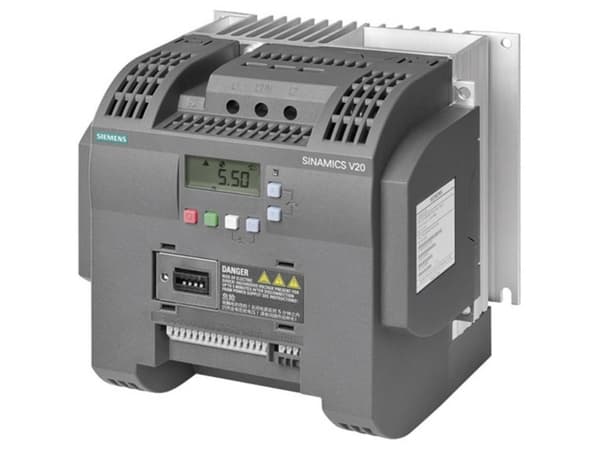 Siemensin taajuusmuuttaja 6SL3210-5BE25-5UV0 5,5 kW 3-vaiheinen 400 V