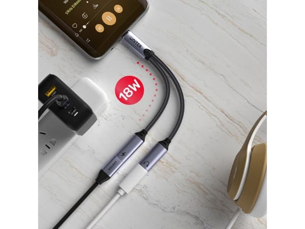 Unitek - USB-C til hodetelefonjakk / ladeadapter - 24 pin USB-C hann til minijakk, 24 pin USB-C hunn - 13.8 cm - romgrå - USB Power Delivery (18 W)