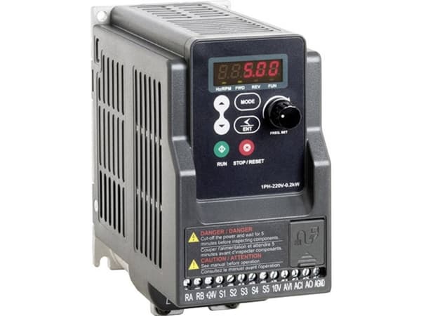Peter Electronic Taajuusmuuttaja Peter Electronic 0,2 kW 1-vaihe 230 V
