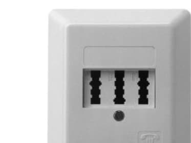 ZE KOMMUNIKATIONSTECHNIK 3x6 Standard - Stik til montering på overflade - TAE-NFN - perlehvid, RAL 1013 - 1-gang