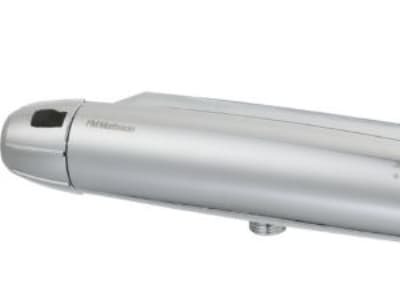 FMM - MORA FMM9000E II termostatarmatur med ½" bruserafgang ned og eksklusiv rosetter og tilgangsstykker