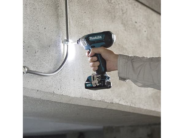 Makita CXT TD110D - Stötdrivare - sladdlös - 1/4-tums hexuttag - 110 N·m - inget batteri - 12 V - SOLO