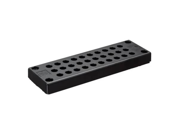 LAPP SKINTOP® MULTI Versio 3 Monikaapeliläpivientilevy Kiinnikkeen halkaisija (max.) 6 mm Levyn paksuus (max.) 14 mm Polykarbonaatti 1 kpl 1 kpl