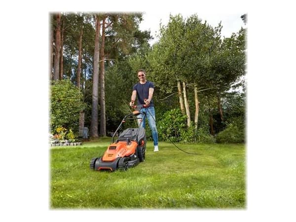 Black & Decker EasySteer - Gressklipper - elektrisk - 1600 W - 38 cm - 16,67 kg