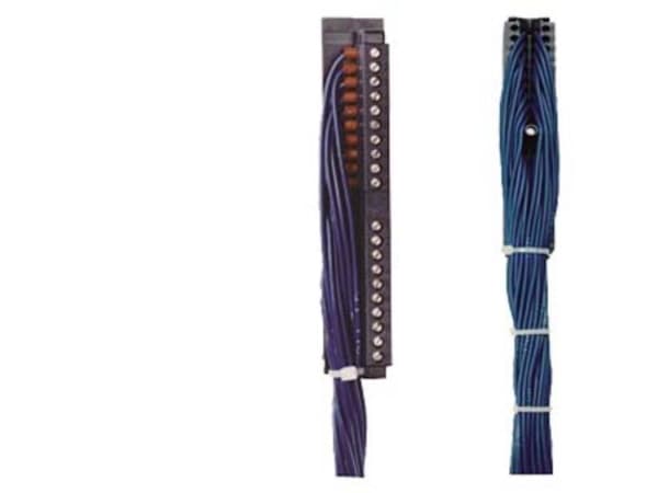 Siemens 6ES7922-3BC50-0AF0 6ES79223BC500AF0 PLC:n etuliitin 30 V