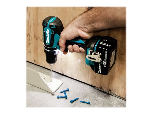 Makita DDF485RTJ - Drill / driver - trådløs - 2-trinns - nøkkelløs borchuck 13 mm - 50 N · m - 2 batterier (5,00 ah) - 18 V