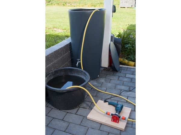 wolfcraft GmbH 2207000, 600 W, 3000 l/h, Musta, Punainen