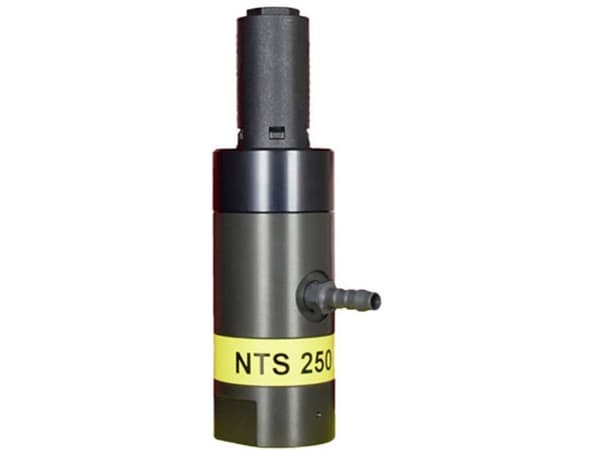 Netter Vibration NTS 250 HF NTS-mäntätäryttimen sarja NTS Keskipakovoima (6 bar) 346 N Nimellistaajuus (6 barissa) 5773 rpm Työmomentti 0,190 cm/kg