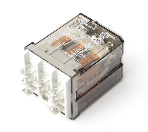 Rele, Tronic 4500 T - Sähköisen vedenlämmittimen varmistamiseen