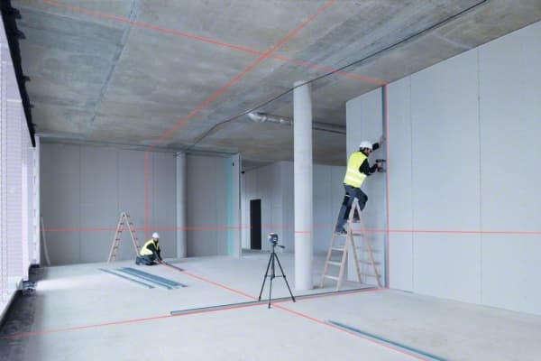 Bosch GLL 3-80 C Professional, 30 m, 0,2 mm/m, 4°, 120 m, Vaaka/Pysty, Punainen