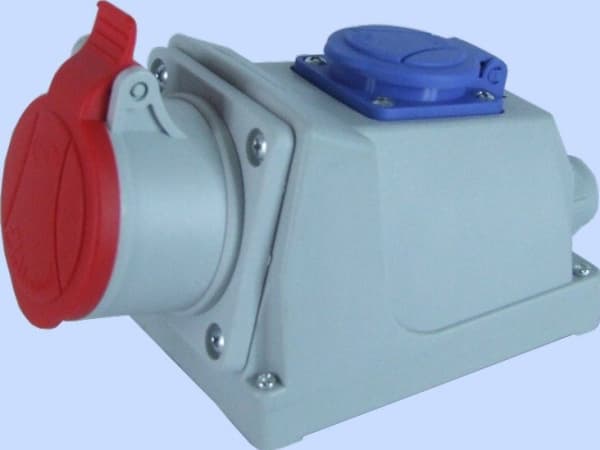 COMBI fasta uttag kopplade med kopplingsplint 5P 16A 400V röd / 230V blå GSC 16/5 IP-44 921840