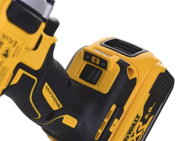 DEWALT DCK2077P2T-QW 18V akkutyökalusarja