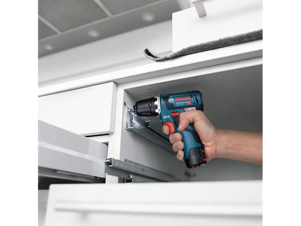 Bosch STARTERSÆT 12V 1X2AH 1X4AH M/GAL12V