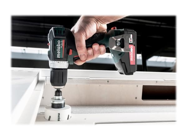 Metabo BS 18 L BL - Drill/driver - trådløs - 2 hastigheter - nøkkelfri borhylse 13 mm - 60 N·m - 2 batterier - 18 V