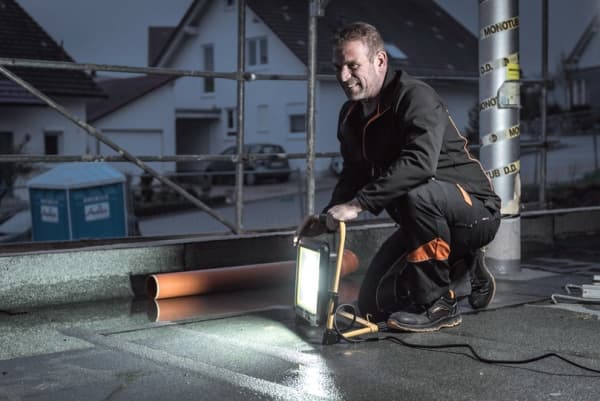 Brennenstuhl 1171250033, 100 W, LED, 5,85 kg, IP65, Musta, Keltainen, Käsivalaistus ulkotiloihin