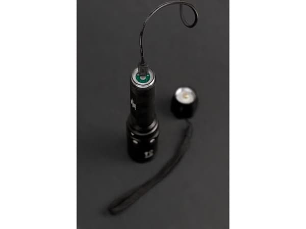 Brennenstuhl 1178600201, Käsikokoinen taskulamppu, Musta, Metalli, Painikkeet, IP44, LED