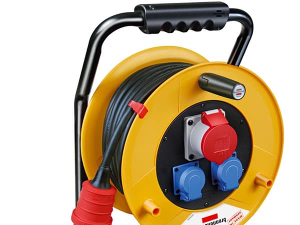 Brennenstuhl 40m H07RN-F 5G1,5, 40 m, 3 AC-pistorasia(a), IP44, Monivärinen, 230 V, 16 A