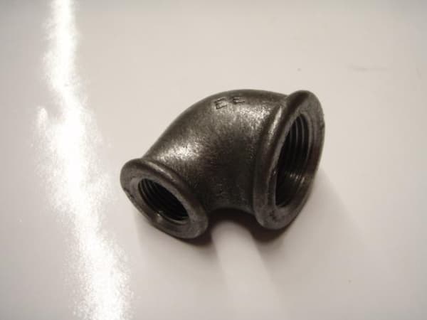 Opal Reducerande armbåge A1 mutter 1x1/2" sort - B90R 25X15