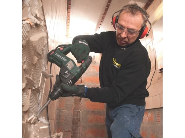 METABO HAMMERDRILL 800W 3.1J + EKSTRA CHUK KHE3251