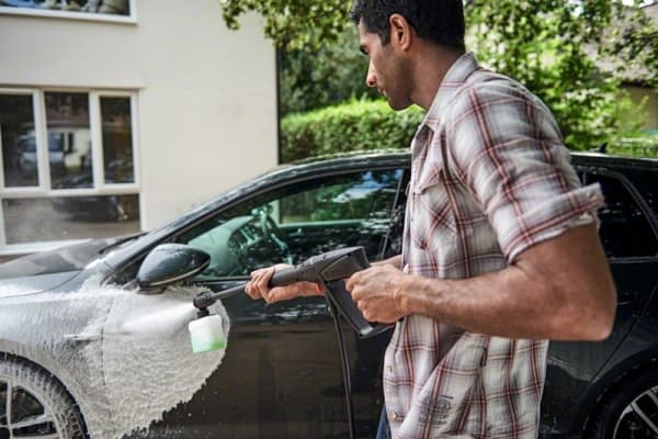Bosch Högtryckstvätt UNIVERSAL AQUATAK 125