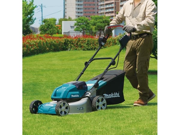 Makita Twin DLM460Z - Gressklipper - trådløs - 18 V - 2500-3300 rpm - 46 cm - 27.6 kg - SOLO