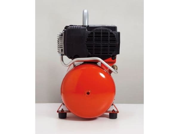 Black & Decker BLACK + DECKER reciprocating compressor 12L 1.5KM OIL OIL COMPRESSOR 8BAR NUNKBN304BND309