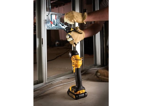 DeWALT DCL040, LED, 1 lamppu(a), 453,592 g, Musta, Keltainen, Vapaasti seisova työvalo