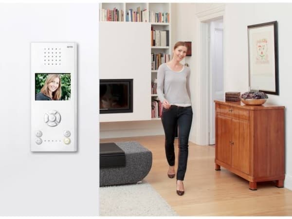 Schneider Electric GmbH Video handsfreestasjon Farge Comfort hvit RGE1787570 (RGE1787570)