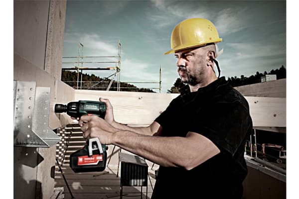 Metabo SSW 18 LTX 400 BL - Mutterdragare - sladdlös - 1/2-tums kvadrat-drive - 400 N·m - 2 batterier - 18 V