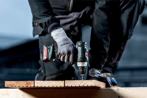 Metabo PowerMaxx BS 12 - Drill/driver - trådløs - 2 hastigheter - nøkkelfri borhylse 10 mm - 40 N·m - 2 batterier - 12 V