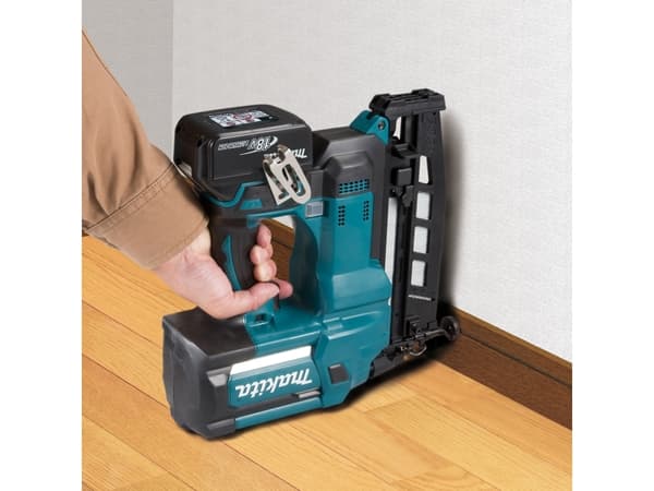 Makita DBN600ZJ - Finishing nailer - trådløs - 18 V