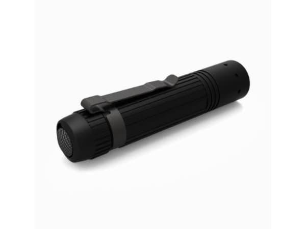 Solidline ST6R flashlight
